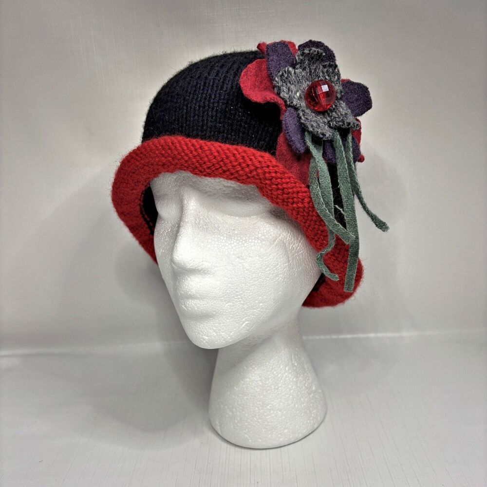 Womens Knit Boho Artsy Cloche Hat Small Medium Statement Eclectic Unique